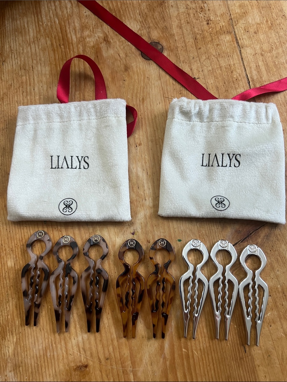Prestige HairPins by Lialys, French-style, wavy U-shaped hair forks